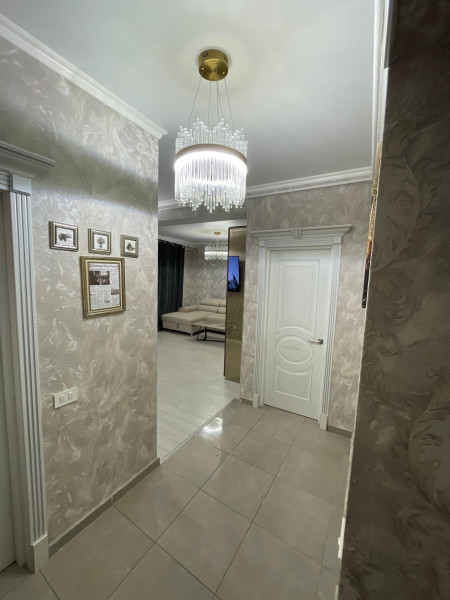 Vânzare apartament de 2 camere Militari Residence 