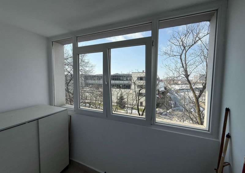 Vânzare apartament de 3 camere Drumul Taberei