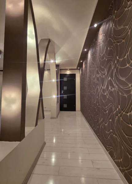 Vânzare apartament de 3 camere Drumul Taberei- Parc Moghioros 