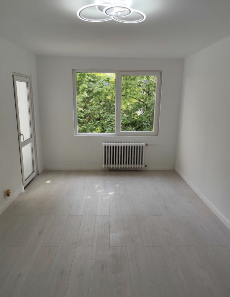 Vânzare apartament de 3 camere Drumul Taberei- Auchan