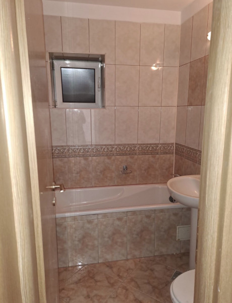 Vânzare apartament de 3 camere Unirii
