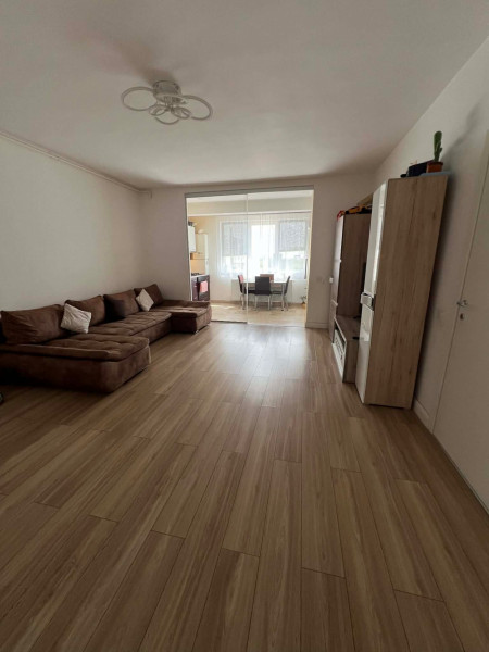 Vânzare apartament de 2 camere Drumul Taberei