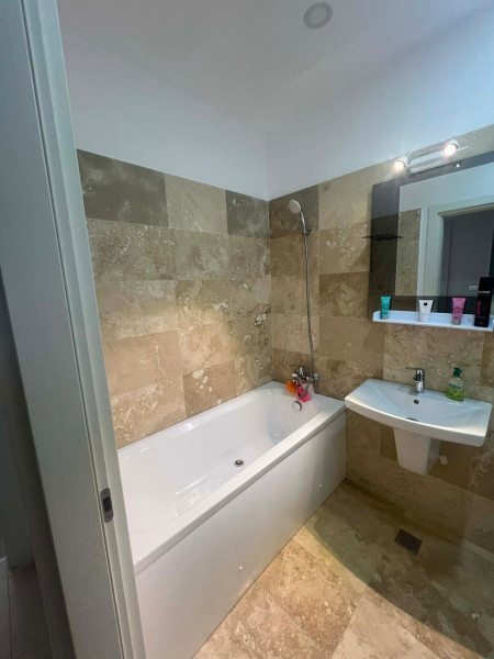 Vânzare apartament de 2 camere Drumul Taberei