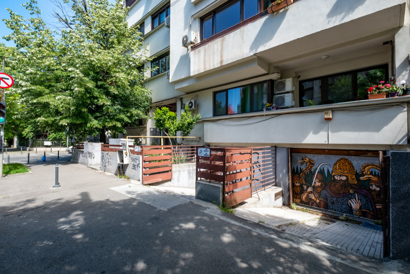 Proprietate rara in centrul Bucurestiului | 213 mp | Imobil consolidat | Garaj