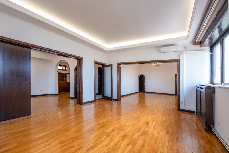 Proprietate rara in centrul Bucurestiului | 213 mp | Imobil consolidat | Garaj