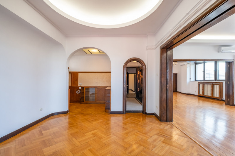 Proprietate rara in centrul Bucurestiului | 213 mp | Imobil consolidat | Garaj