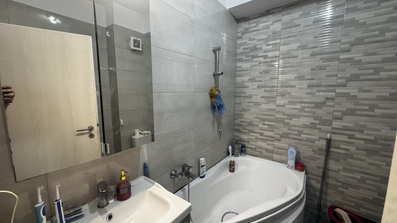 Vânzare apartament de 3 camere Militari Residence