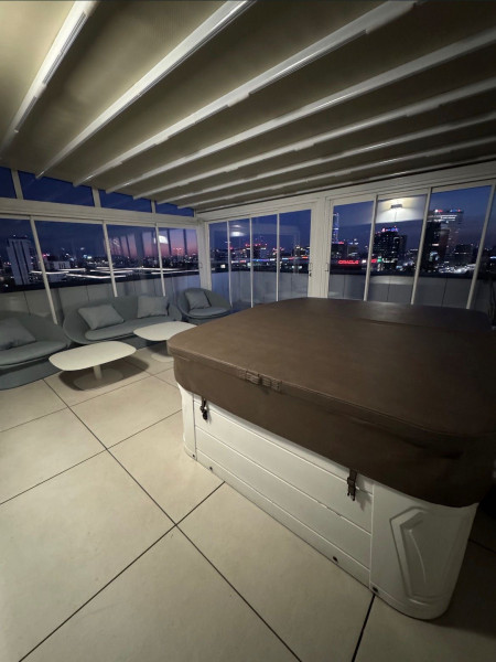 Închiriere Penthouse spectaculos Cloud 9