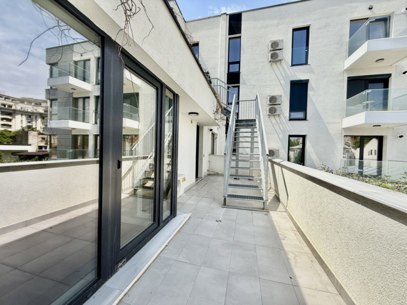 Unirii, apartament cu terasa proprie 40mp, priveliste panoramica 360grade