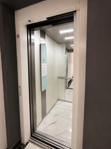 Vânzare apartament de 3 camere Unirii Bloc 2023