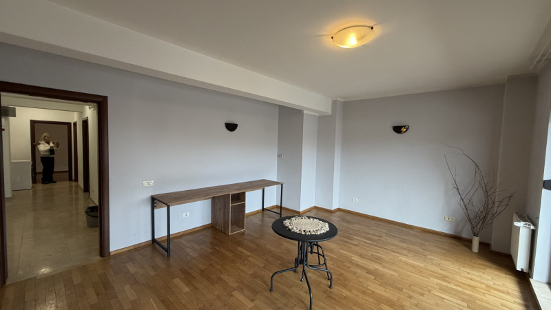 3 camere Băneasa – Sisești - 87 mp utili - loc parcare inclus 