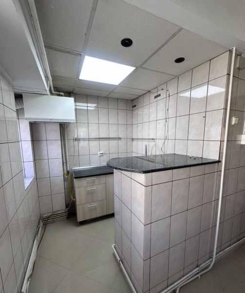 Vânzare apartament de 4 camere Decebal