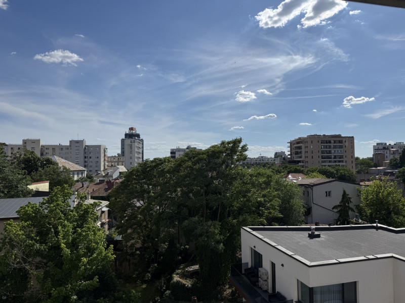 Penthouse cu terasa de 60mp, priveliste libera 360grade