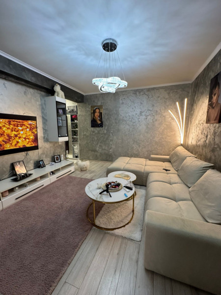 Vânzare apartament de 3 camere Militari Residence