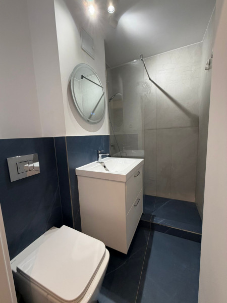 Vânzare apartament de 2 camere Piața Victoriei 
