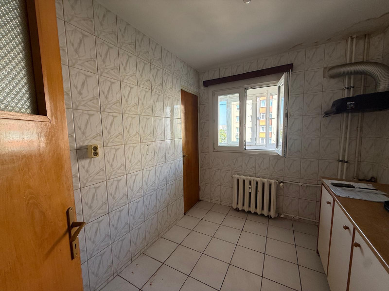 Vânzare apartament de 2 camere Piața Alba-Iulia Baba Novac 