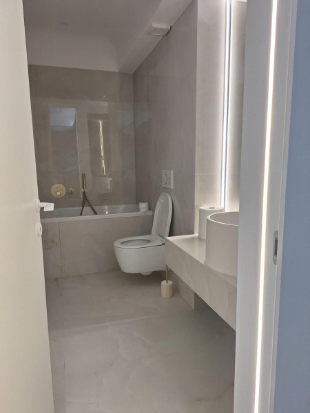 Închiriere apartament de 2 camere Cortina North