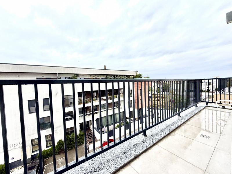 Penthouse,  cu terasa SUD