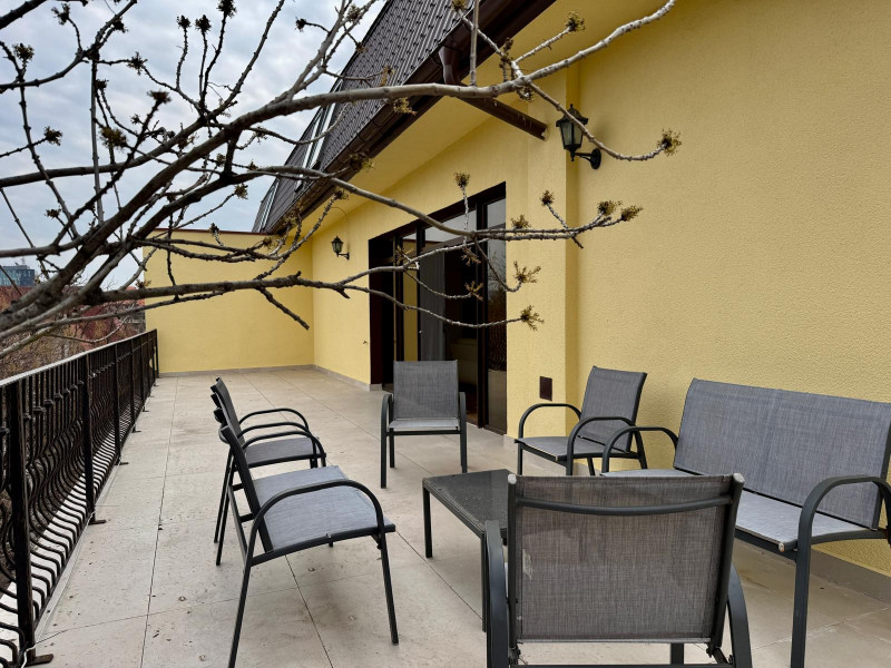 Penthouse Arcul de Triumf duplex et4+M