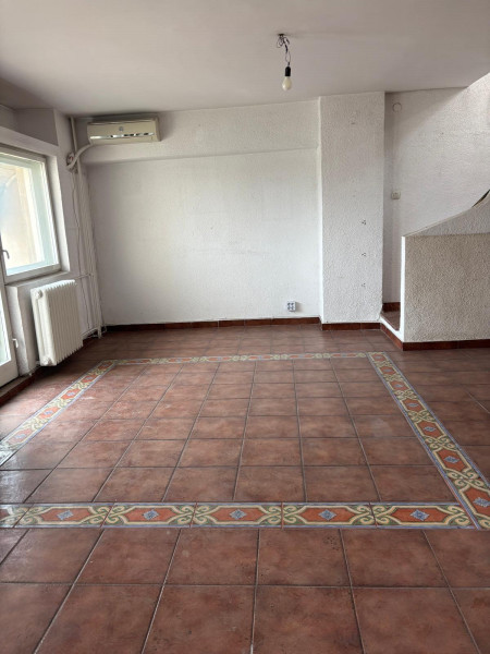 Vânzare duplex 5 camere Unirii