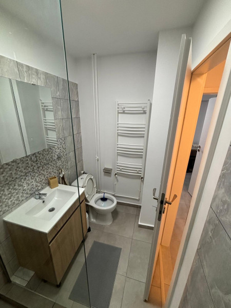 Închiriere garsonieră Decebal- CENTRALĂ PROPRIE 