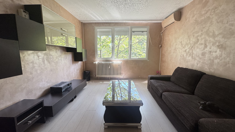 Vânzare apartament de 2 camere Drumul Taberei