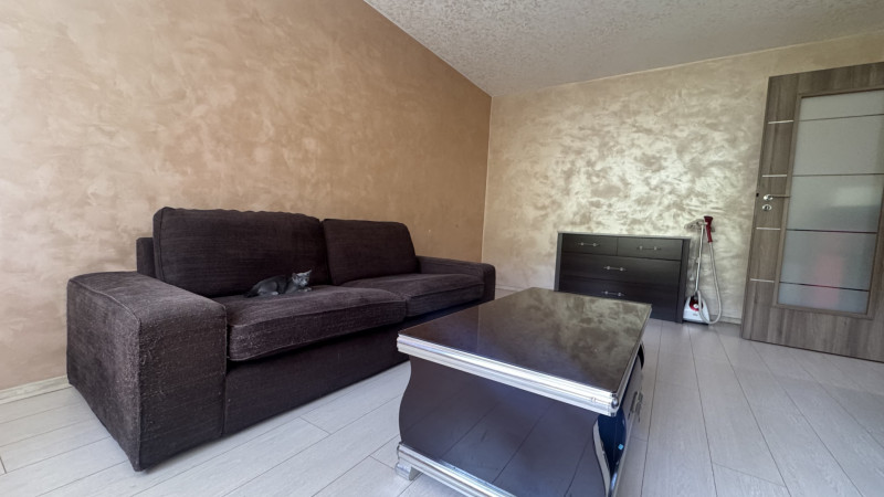 Vânzare apartament de 2 camere Drumul Taberei