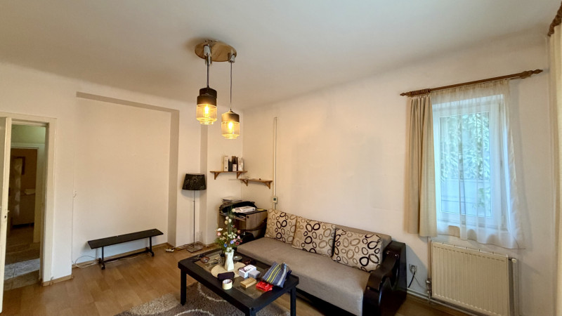 Apartament 3 camere boxă proprie de vânzare – Vatra Luminoas