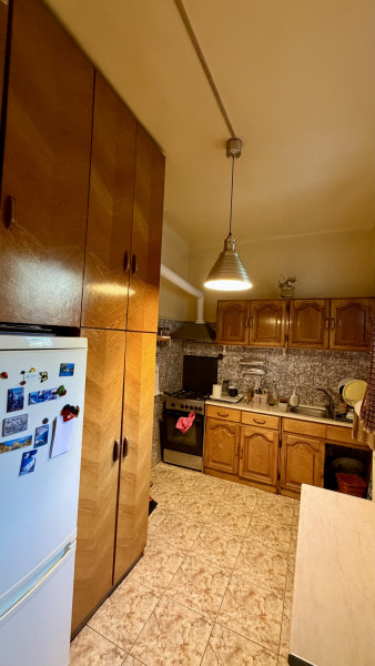 Apartament 3 camere boxă proprie de vânzare – Vatra Luminoas