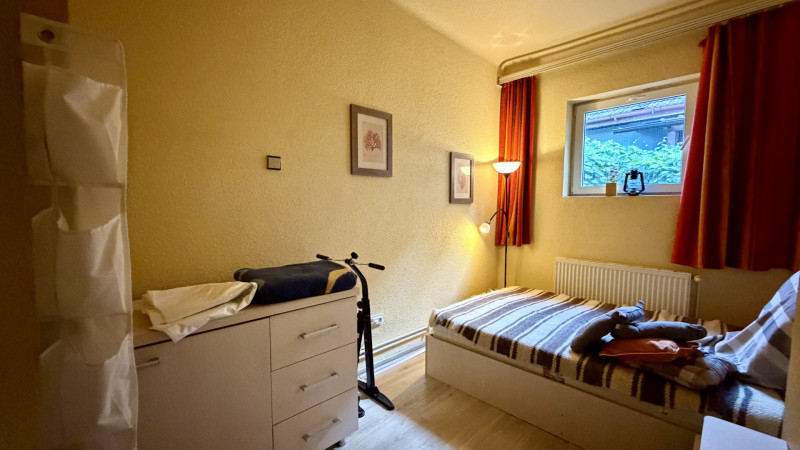 Apartament 3 camere boxă proprie de vânzare – Vatra Luminoas
