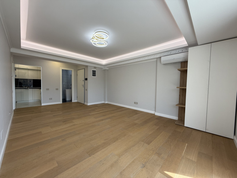 Apartament de Lux cu Grădină Proprie langa Palatul Parlamentului
