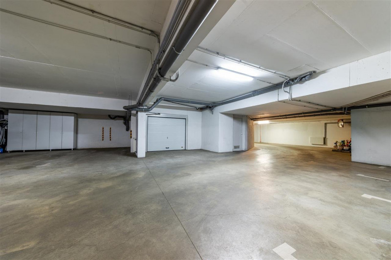 3 camere de închiriat în Iancu Nicolae – Pipera | Terasă 25 mp, piscină și parca
