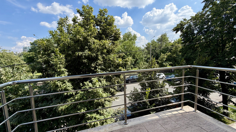 Apartament 237 mp  Barbu Văcărescu – Tei | Vedere Parcul Circului | Garaj 