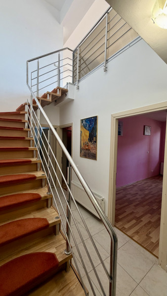 Apartament tip duplex  cu 4 camere Voluntari