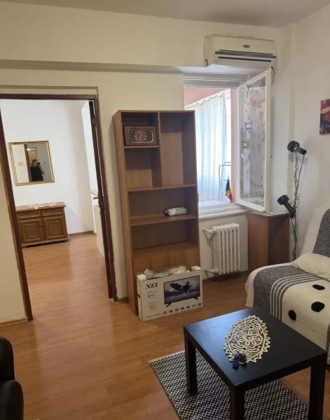 Apartament cu 2 camere, ultracentral - Bd. Regina Elisabeta, Bucuresti