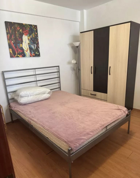 Apartament cu 2 camere, ultracentral - Bd. Regina Elisabeta, Bucuresti