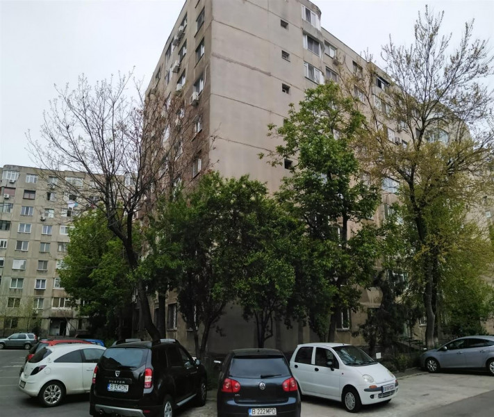 Apartament 4 camere Crangasi bloc special