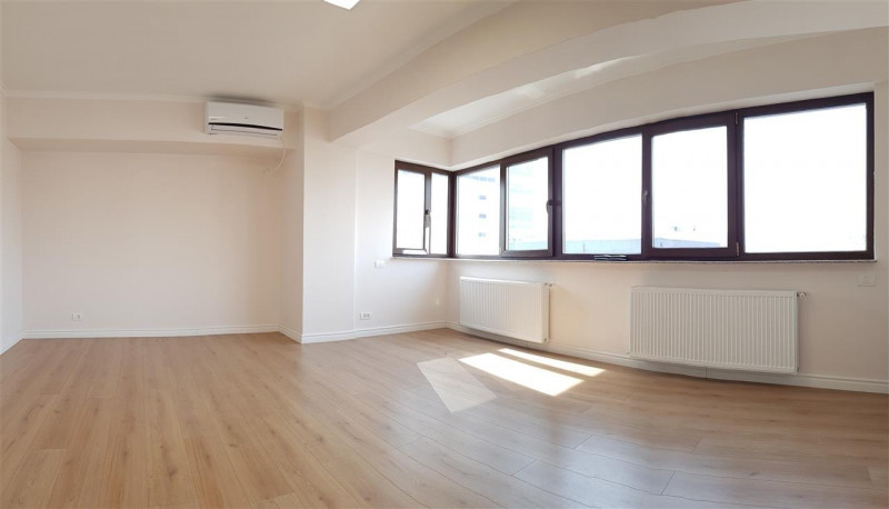 Apartament de inchiriat 3 camere Piata Victoriei metrou