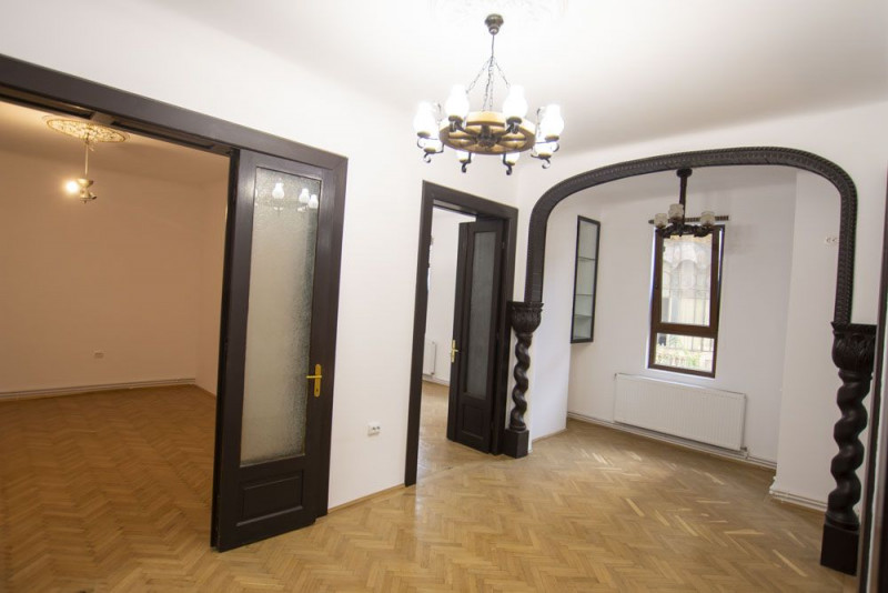 Calea Victoriei inchiriere apartament cochet 